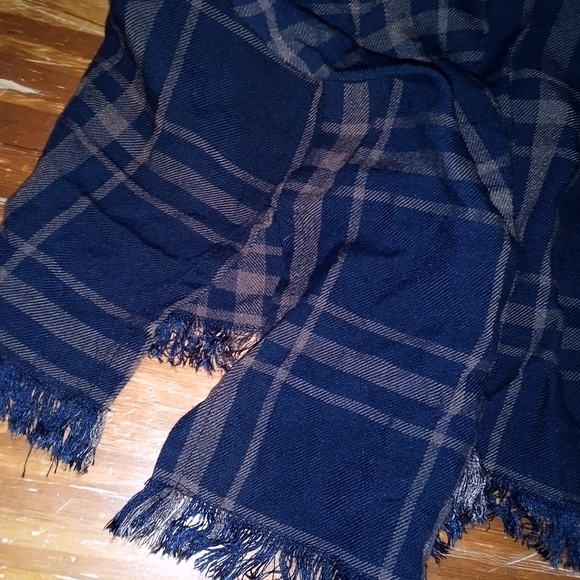 Mud Pie 100% rayon plaid button down ruffle sleeves frayed hem shirt L - Picture 5 of 12